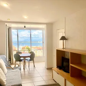 Appartement Acapulco, Roses